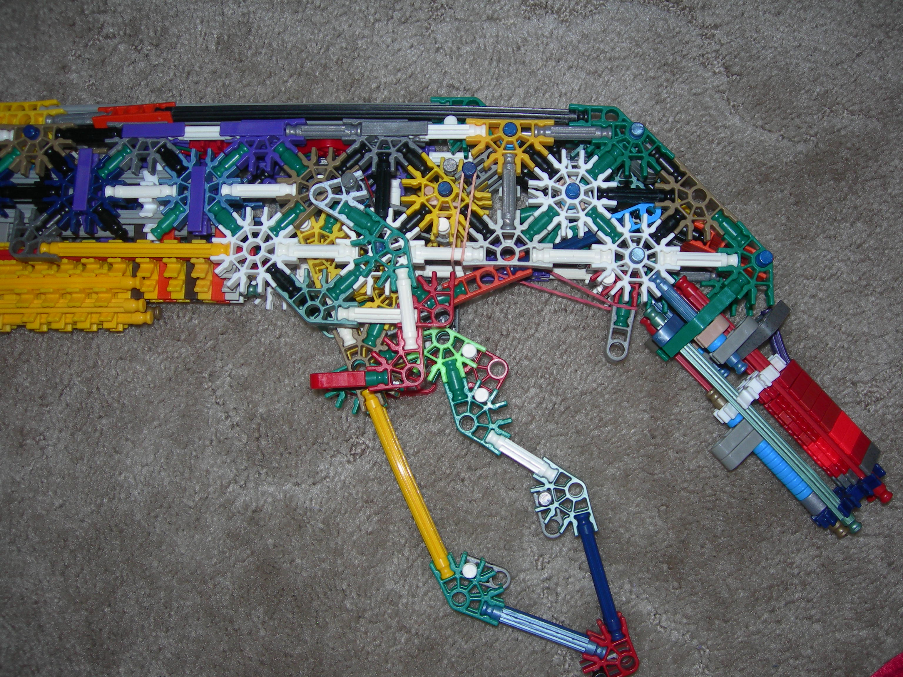 C:\Documents and Settings\Dave\My Documents\My Pictures\K'nex Gnasher Shotgun\K'nex Gnasher Shotgun 074.jpg