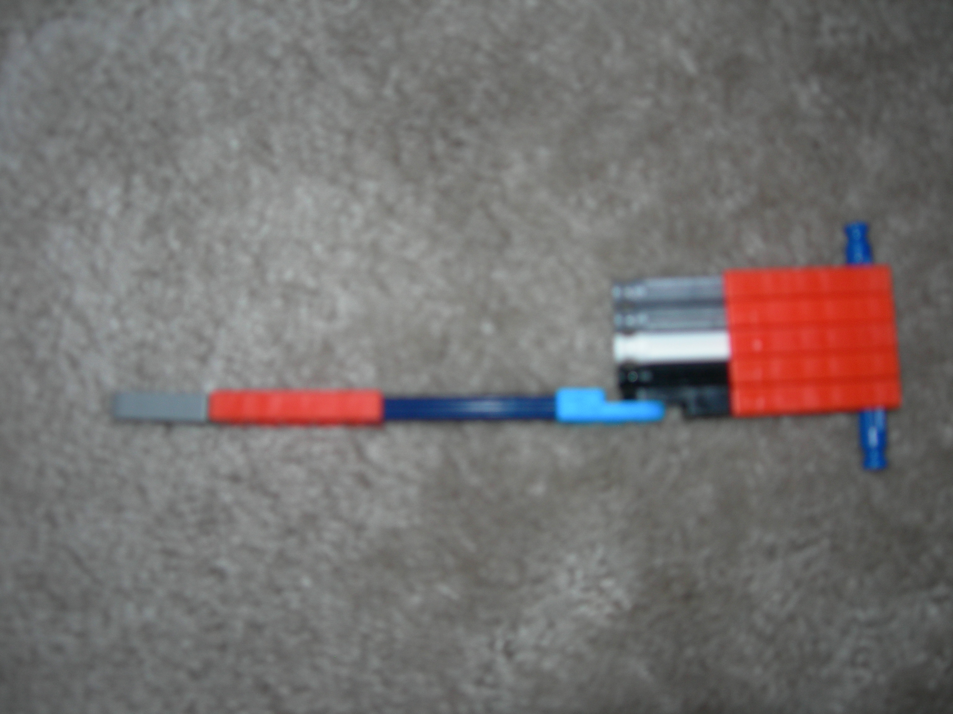 C:\Documents and Settings\Dave\My Documents\My Pictures\K'nex Gnasher Shotgun\K'nex Gnasher Shotgun 014.jpg