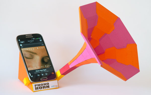 Phono Horn. Free Sound Dock for Your Smart Phone to Download and Make.