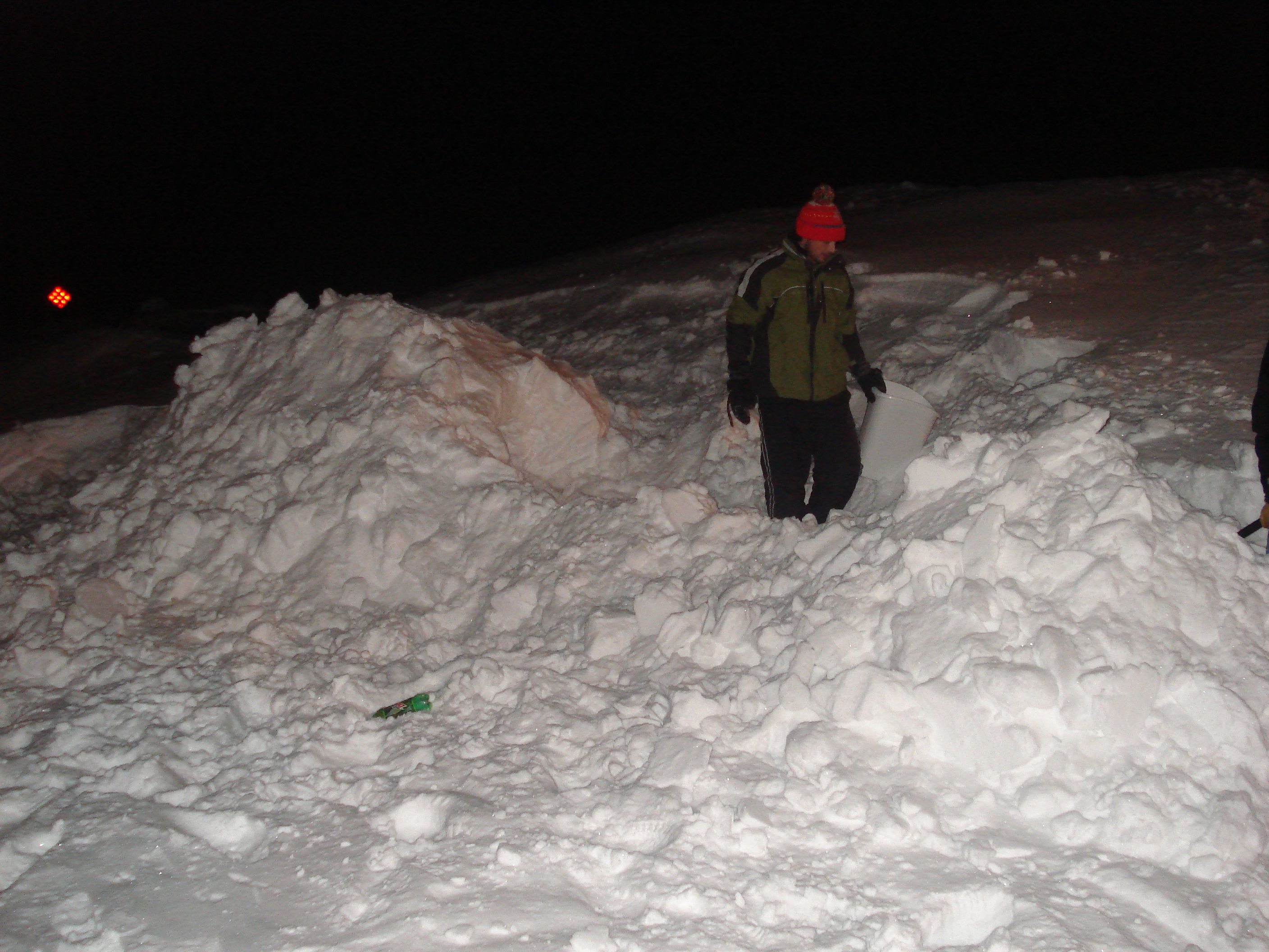 How to Build a Snow Fort