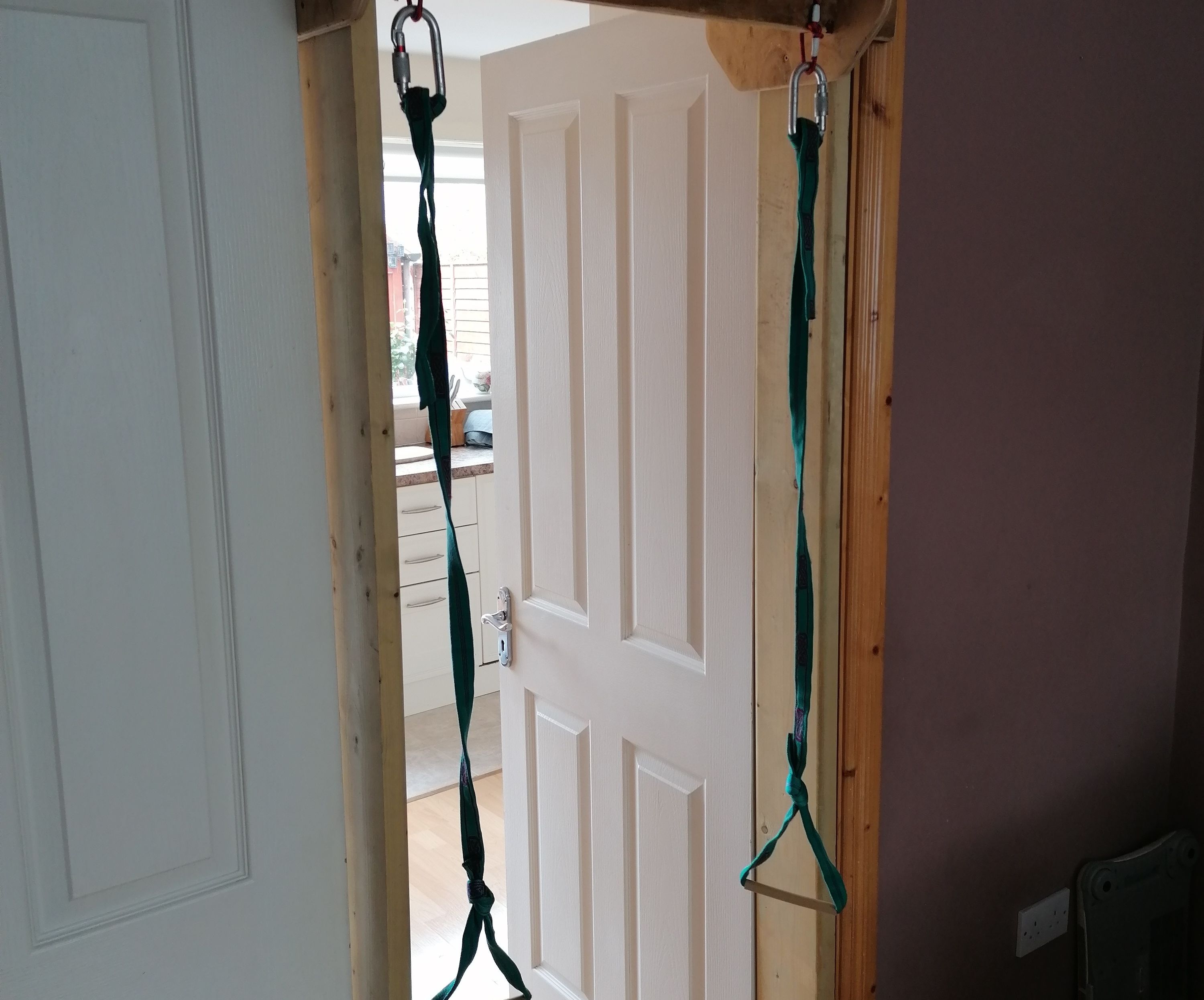 Hangboard Stand (No Holes in Wall)